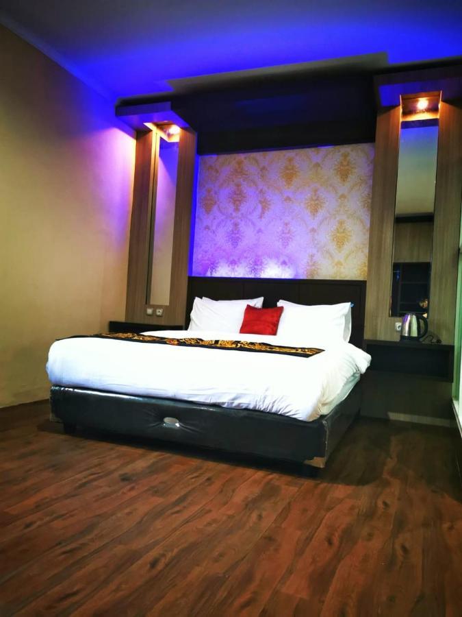 Oyo 822 Hotel Mukti Jaya Purwokerto Zewnętrze zdjęcie