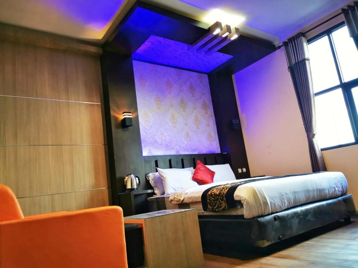 Oyo 822 Hotel Mukti Jaya Purwokerto Zewnętrze zdjęcie