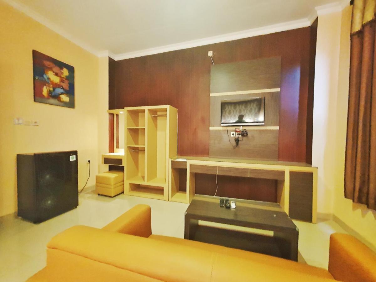 Oyo 822 Hotel Mukti Jaya Purwokerto Zewnętrze zdjęcie