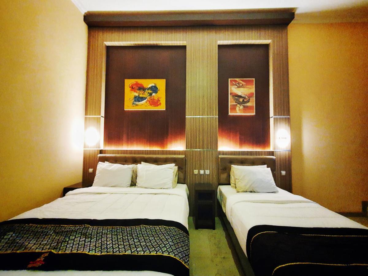 Oyo 822 Hotel Mukti Jaya Purwokerto Zewnętrze zdjęcie