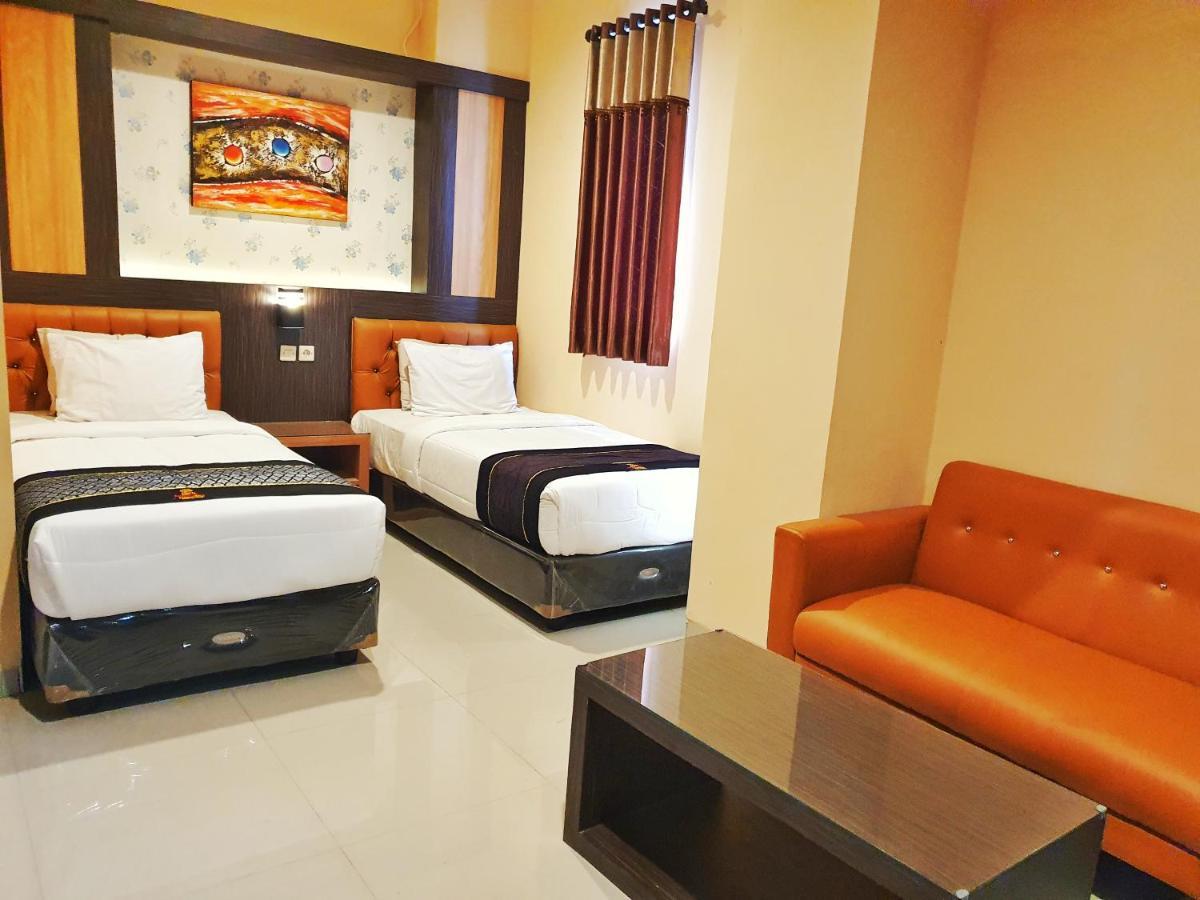 Oyo 822 Hotel Mukti Jaya Purwokerto Zewnętrze zdjęcie